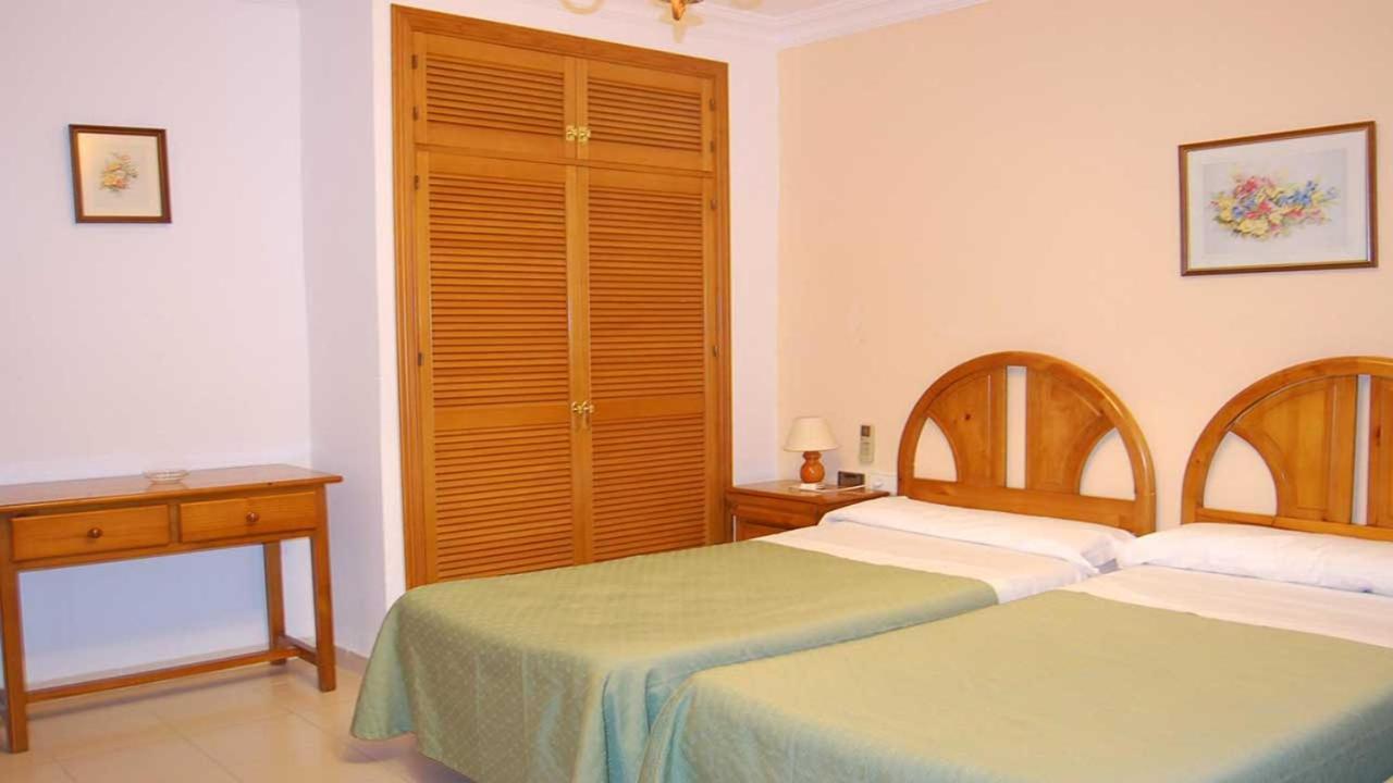 Hotel Antonio Conil โกนิล เด ลาฟรอนเตรา ภายนอก รูปภาพ